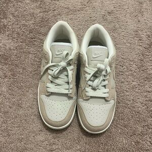 Nike Cream and White Low-Top Sneakers